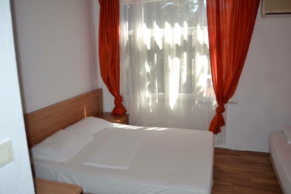 Zuemruet Pansiyon Side Hotel Luaran gambar